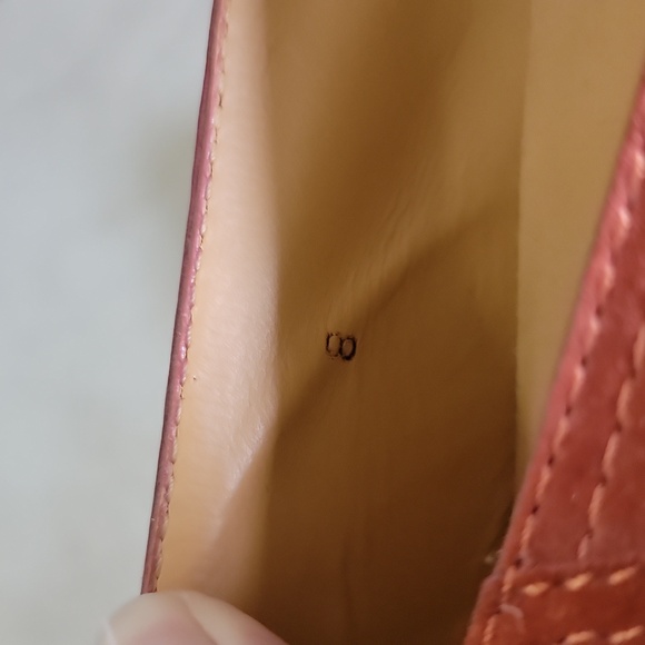 TOD'S pointed toe flat. Orange leather flat gently worn. Size 8. - Picture 10 of 10